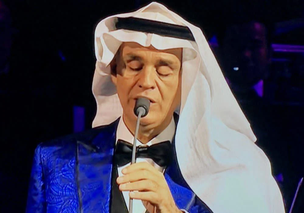 عندما رأى العالم الشاب #أندريا_بوتشيلي يغني "Con te partirò" لأول مرة