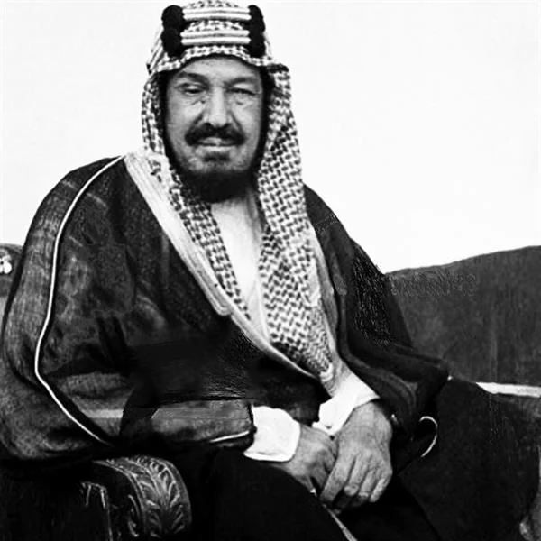 تعرف على العبارة التي كان يصدّر بها الملك عبدالعزيز -طيب الله ثراه- الكتب الموقوفة