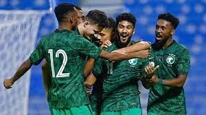Between dancing, jumping or standing still.. expressions of joy after scoring als: a national social culture or a human language?