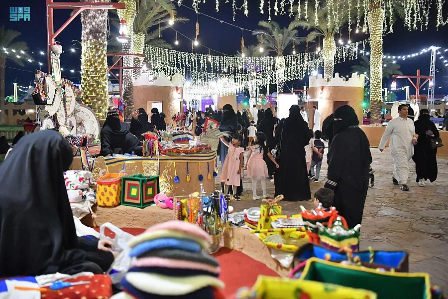 في ظلال مواقع تراثية وتاريخية ..  بيت حائل التراثي يعرض أهازيجه الشعبية وفعالياته أمام أكثر من ٧ آلاف زائر