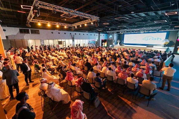 يهدف إلى دعم الباحثين والمبتكرين ..  تتجير التقنيات العميقة للفرق البحثية في المملكة في ( كاكست)