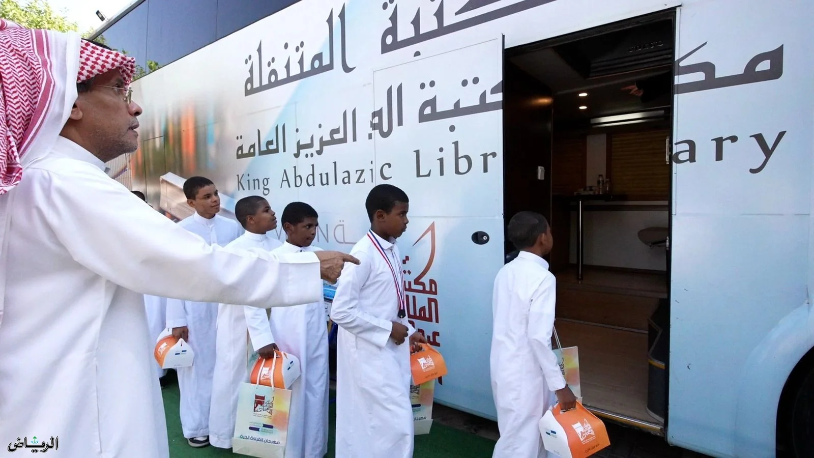 مكتبة الملك عبدالعزيز العامة تطلق جولتها القرائية الخامسة في المحافظات والمراكز